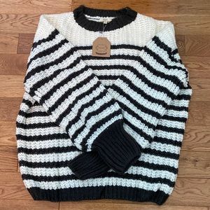 Cozy knit sweater size large by Kori America.